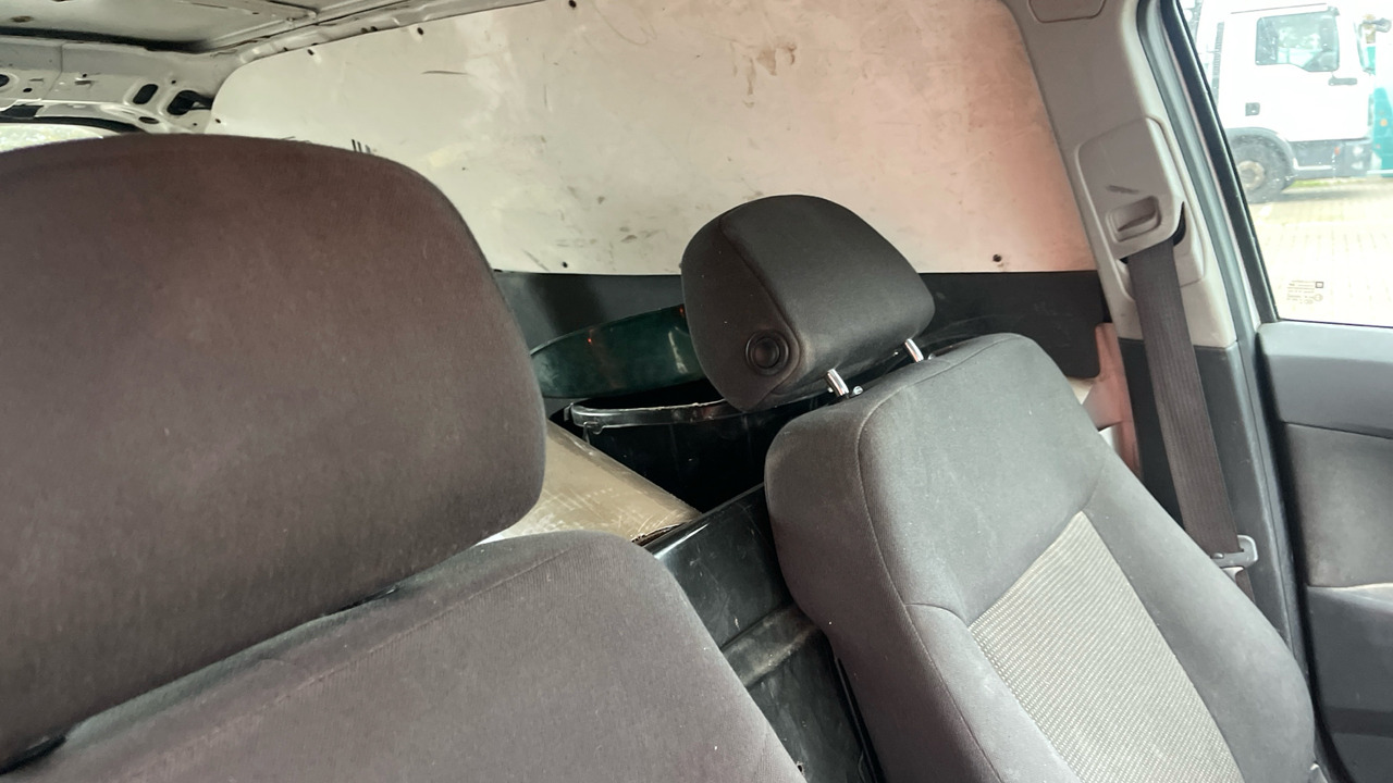 Osobní auto VAUXHALL ASTRA CLUB 1.7 CDTI: obrázek 8