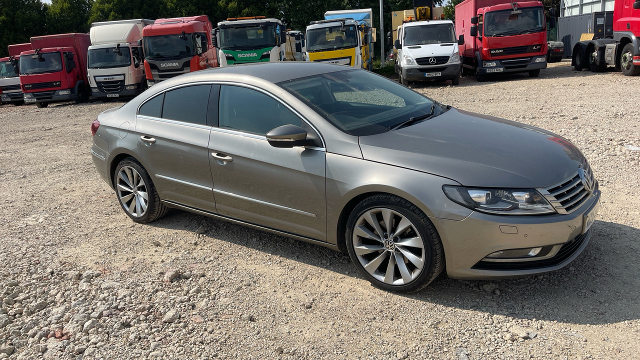 VOLKSWAGEN CC 2.0 TDI - Sedan: obrázek 1 VOLKSWAGEN CC 2.0 TDI - Sedan: obrázek 1