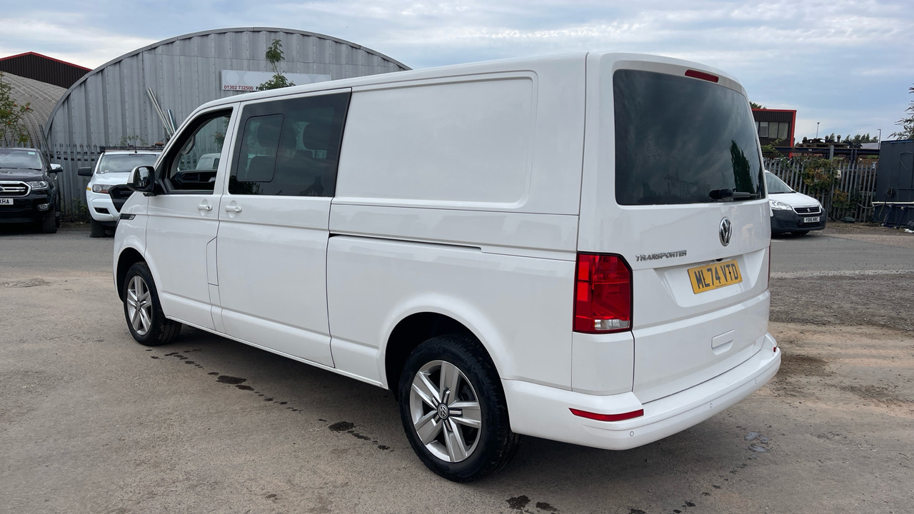 VOLKSWAGEN TRANSPORTER T32 2.0 TDI 150PS HIGHLINE - Dodávka s dvojitou kabinou: obrázek 3 VOLKSWAGEN TRANSPORTER T32 2.0 TDI 150PS HIGHLINE - Dodávka s dvojitou kabinou: obrázek 3
