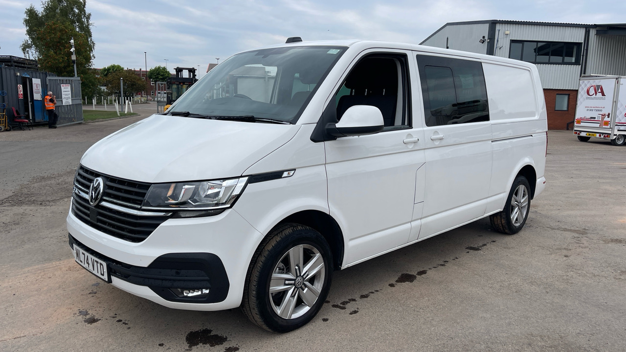 VOLKSWAGEN TRANSPORTER T32 2.0 TDI 150PS HIGHLINE - Dodávka s dvojitou kabinou: obrázek 2 VOLKSWAGEN TRANSPORTER T32 2.0 TDI 150PS HIGHLINE - Dodávka s dvojitou kabinou: obrázek 2
