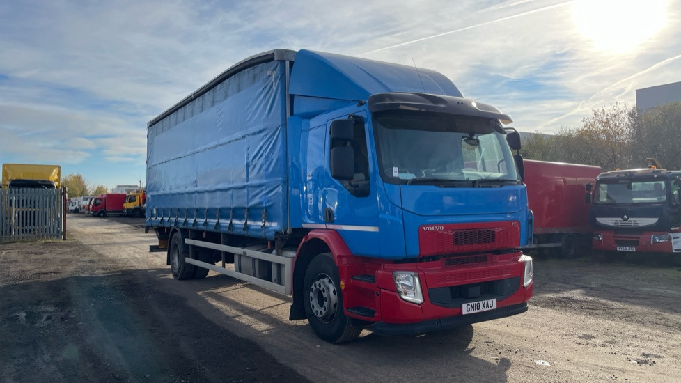 VOLVO FE 250 - Plachtový nákladní auto: obrázek 1 VOLVO FE 250 - Plachtový nákladní auto: obrázek 1
