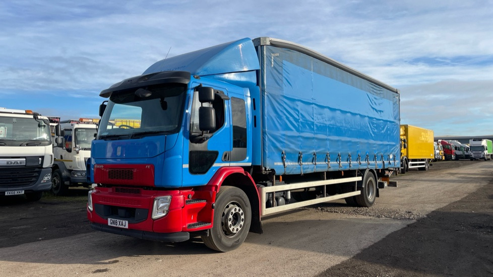 VOLVO FE 250 - Plachtový nákladní auto: obrázek 2 VOLVO FE 250 - Plachtový nákladní auto: obrázek 2