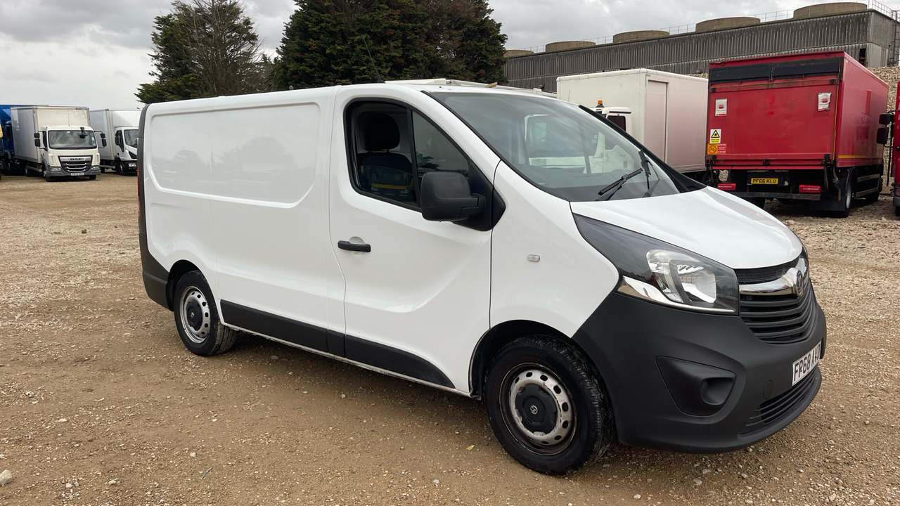 Vauxhall Vivaro 2700 1.6 CDTI 95PS - Malá dodávka: obrázek 1 Vauxhall Vivaro 2700 1.6 CDTI 95PS - Malá dodávka: obrázek 1