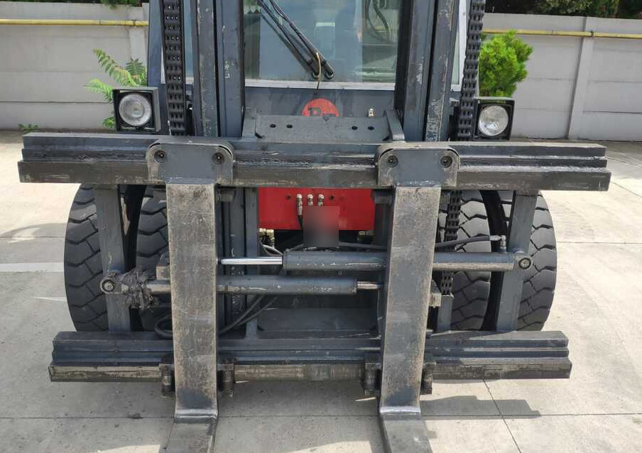 Dan Truck 9680 DD - Dieselový vysokozdvižný vozík: obrázek 4 Dan Truck 9680 DD - Dieselový vysokozdvižný vozík: obrázek 4