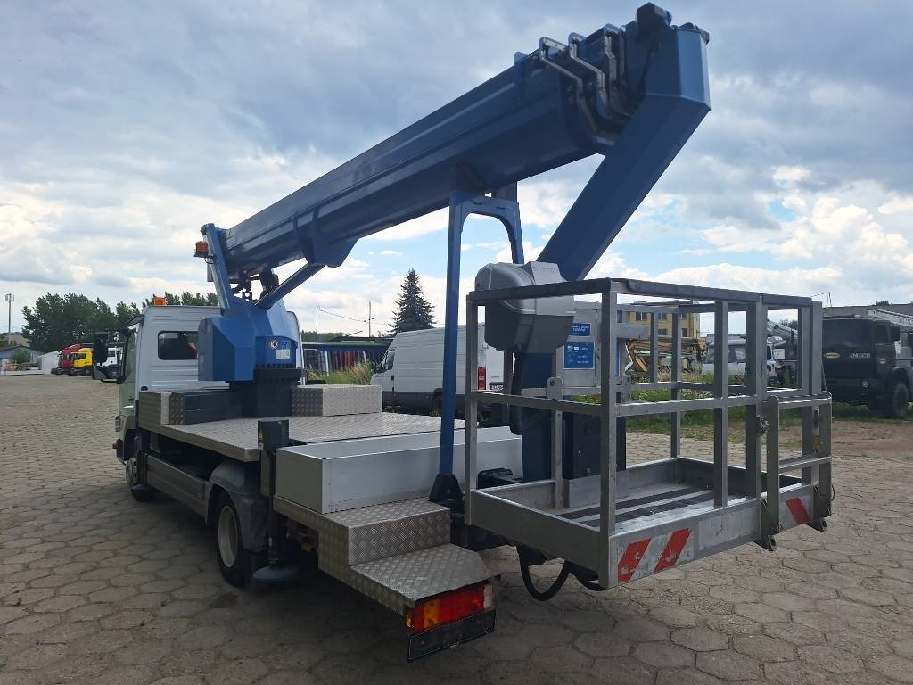 Mercedes-Benz Wumag WT 300 - Teleskopická plošina: obrázek 4 Mercedes-Benz Wumag WT 300 - Teleskopická plošina: obrázek 4