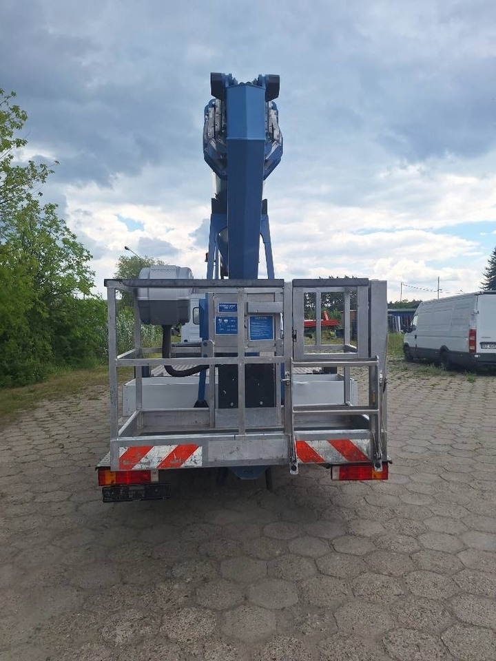 Mercedes-Benz Wumag WT 300 - Teleskopická plošina: obrázek 5 Mercedes-Benz Wumag WT 300 - Teleskopická plošina: obrázek 5