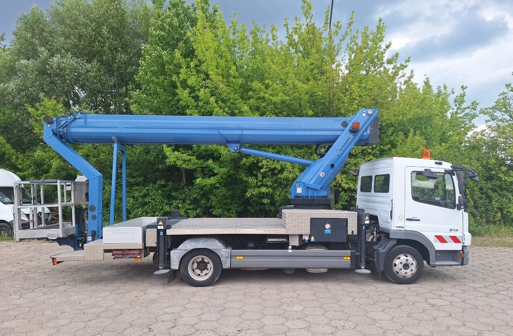 Mercedes-Benz Wumag WT 300 - Teleskopická plošina: obrázek 1 Mercedes-Benz Wumag WT 300 - Teleskopická plošina: obrázek 1