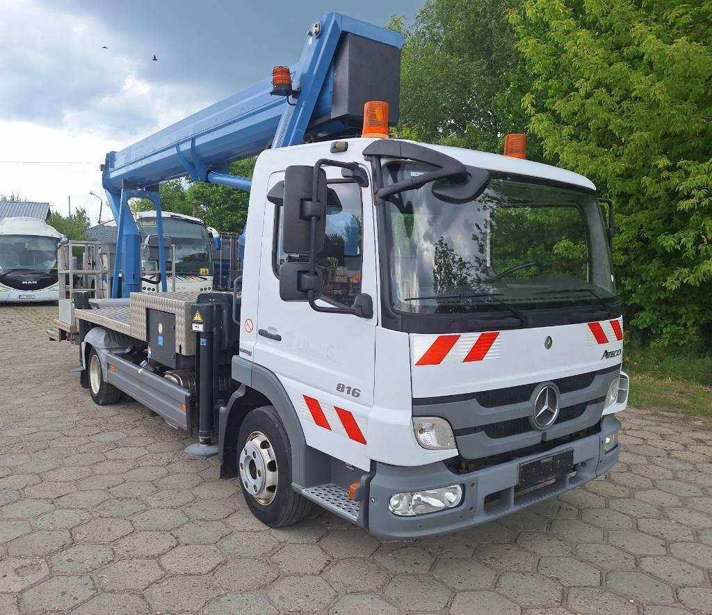Mercedes-Benz Wumag WT 300 - Teleskopická plošina: obrázek 3 Mercedes-Benz Wumag WT 300 - Teleskopická plošina: obrázek 3