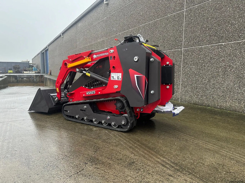 Rhinoceros KS925 - Buldozer: obrázek 2 Rhinoceros KS925 - Buldozer: obrázek 2