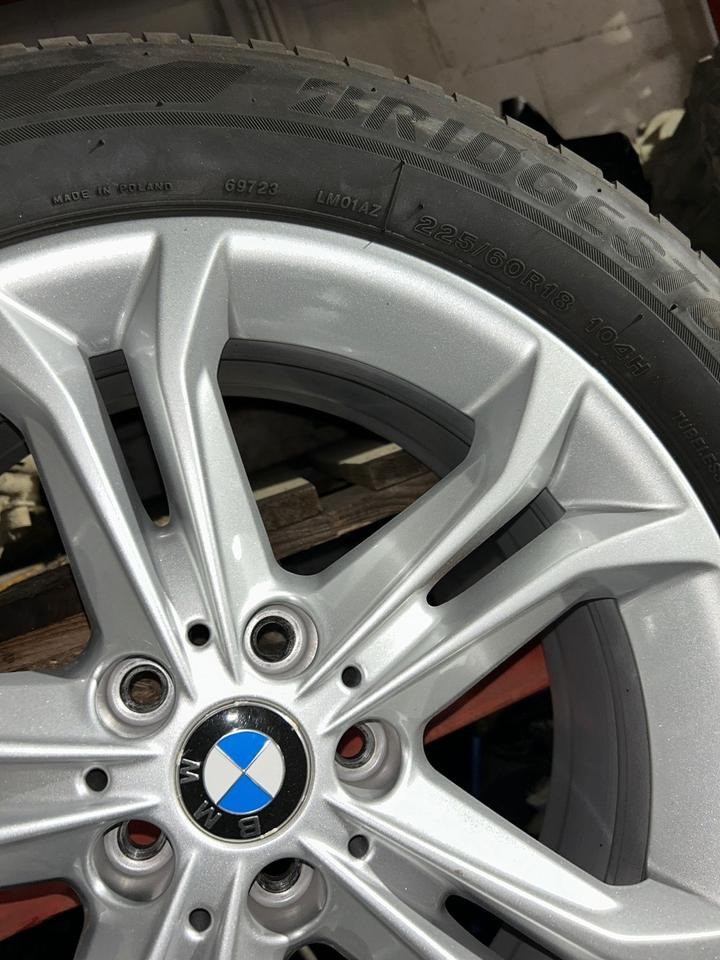 BMW X5 Winterreifen + Felgen 225/60R18 - Kompletní kolo pro Osobní auto: obrázek 3 BMW X5 Winterreifen + Felgen 225/60R18 - Kompletní kolo pro Osobní auto: obrázek 3