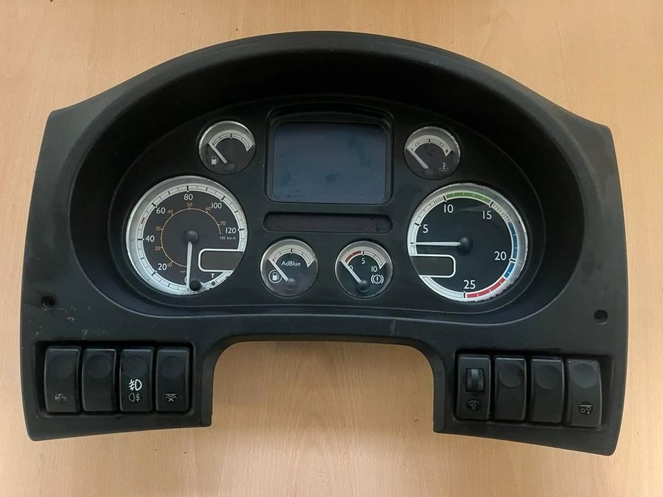 DAF CF Kombiinstrument Tacho 1789470 - Tachograf pro Nákladní auto: obrázek 1 DAF CF Kombiinstrument Tacho 1789470 - Tachograf pro Nákladní auto: obrázek 1