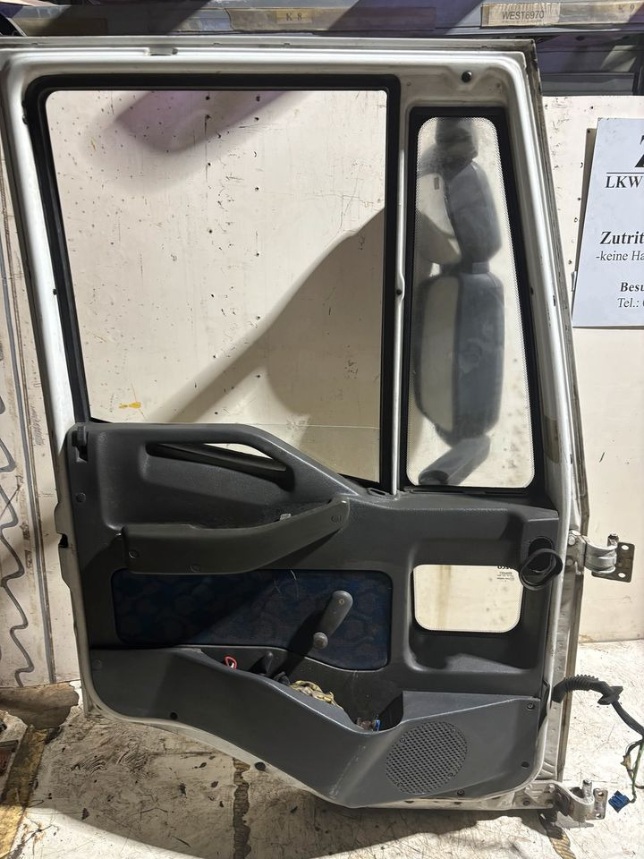 IVECO Euro Cargo Fahrertür, weiß,Spiegel&Verkleidung LN 19 - Dveře a díly pro Nákladní auto: obrázek 3 IVECO Euro Cargo Fahrertür, weiß,Spiegel&Verkleidung LN 19 - Dveře a díly pro Nákladní auto: obrázek 3