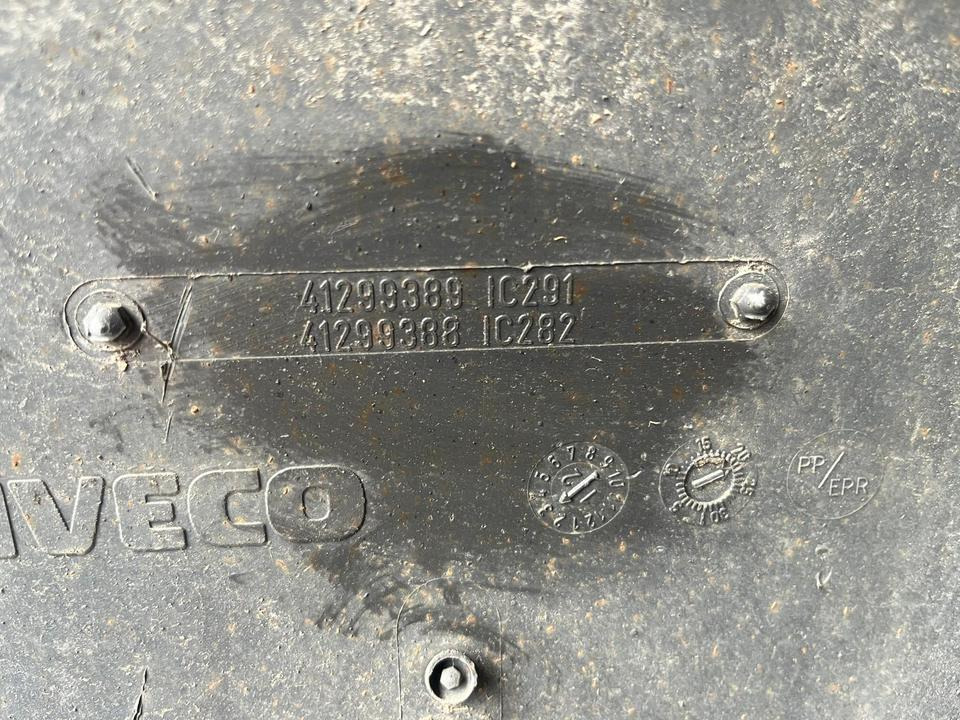 IVECO Stralis 450 Kotflügel vorne links 41299389 / 41299388 - Křídlo pro Nákladní auto: obrázek 2 IVECO Stralis 450 Kotflügel vorne links 41299389 / 41299388 - Křídlo pro Nákladní auto: obrázek 2