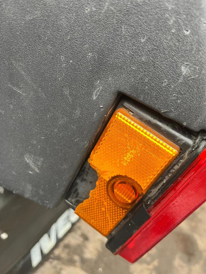 IVECO Stralis 450 Kotflügel vorne links 41299389 / 41299388 - Křídlo pro Nákladní auto: obrázek 4 IVECO Stralis 450 Kotflügel vorne links 41299389 / 41299388 - Křídlo pro Nákladní auto: obrázek 4