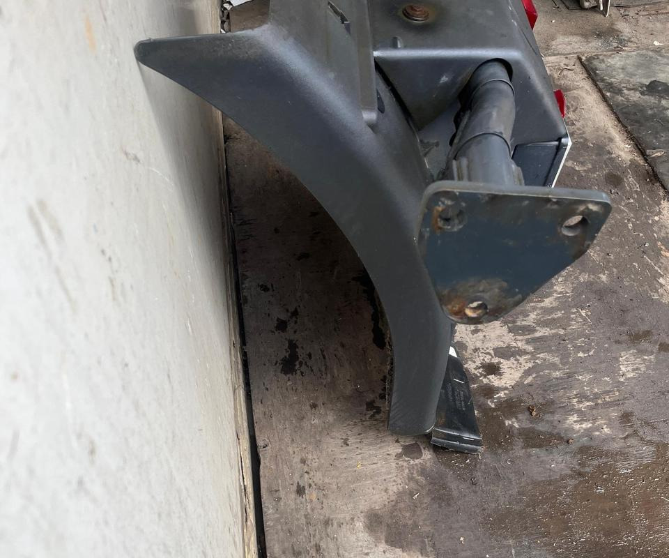 IVECO Stralis 450 Kotflügel vorne rechts 41299389 / 41299388 - Křídlo pro Nákladní auto: obrázek 5 IVECO Stralis 450 Kotflügel vorne rechts 41299389 / 41299388 - Křídlo pro Nákladní auto: obrázek 5