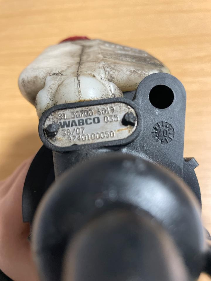 MAN Geberzylinder Kopplung WABCO 81.307006019 - Spojkový válec pro Nákladní auto: obrázek 4 MAN Geberzylinder Kopplung WABCO 81.307006019 - Spojkový válec pro Nákladní auto: obrázek 4