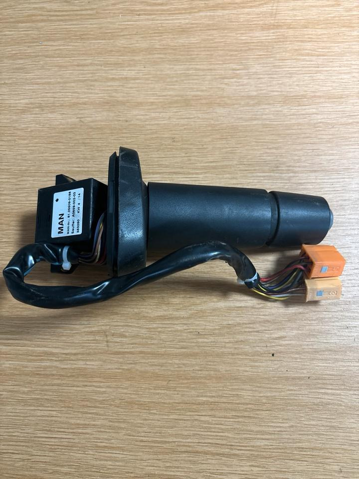 MAN Lenkstockschalter, Schalter, Schalthebel 81.25509-0188 - Spínač sloupku řízení pro Nákladní auto: obrázek 2 MAN Lenkstockschalter, Schalter, Schalthebel 81.25509-0188 - Spínač sloupku řízení pro Nákladní auto: obrázek 2