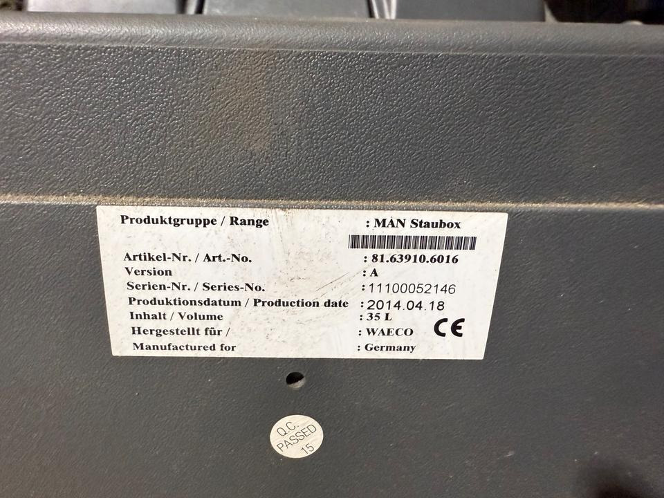 MAN TGA Kühlschrank 81.63910.6016 - Kabina a interiér pro Nákladní auto: obrázek 5 MAN TGA Kühlschrank 81.63910.6016 - Kabina a interiér pro Nákladní auto: obrázek 5
