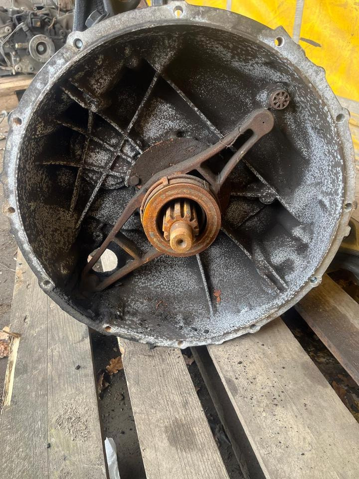 MAN TGL Schaltgetriebe 6 S 800 TO 81.32004-6180 - Transmise pro Nákladní auto: obrázek 1 MAN TGL Schaltgetriebe 6 S 800 TO 81.32004-6180 - Transmise pro Nákladní auto: obrázek 1