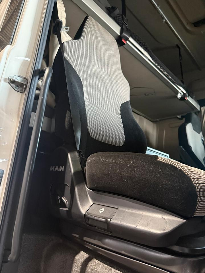 MAN TGX EU6 Beifahrersitz mit Luft - Sedaček pro Nákladní auto: obrázek 2 MAN TGX EU6 Beifahrersitz mit Luft - Sedaček pro Nákladní auto: obrázek 2