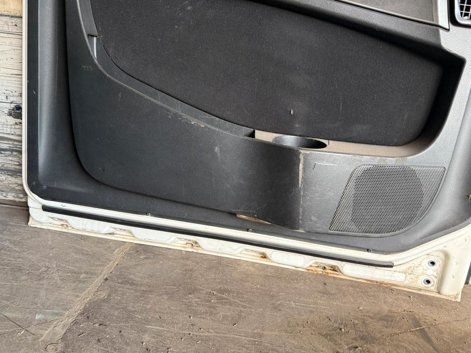 MAN TGX Fahrertür Weiß mit Spiegel Innenverkleidung LN 84 - Dveře a díly pro Nákladní auto: obrázek 5 MAN TGX Fahrertür Weiß mit Spiegel Innenverkleidung LN 84 - Dveře a díly pro Nákladní auto: obrázek 5