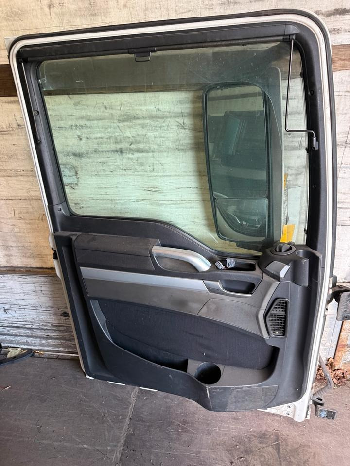MAN TGX Fahrertür Weiß mit Spiegel Innenverkleidung LN 84 - Dveře a díly pro Nákladní auto: obrázek 2 MAN TGX Fahrertür Weiß mit Spiegel Innenverkleidung LN 84 - Dveře a díly pro Nákladní auto: obrázek 2
