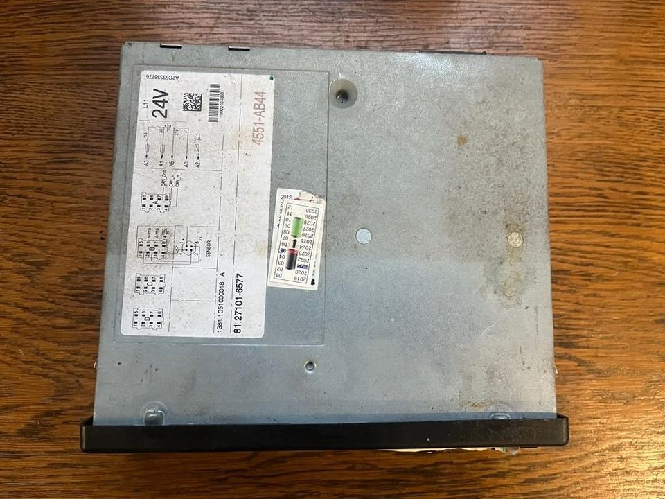 MAN TGX Tachograph 81.27101-6577 - Tachograf pro Nákladní auto: obrázek 4 MAN TGX Tachograph 81.27101-6577 - Tachograf pro Nákladní auto: obrázek 4