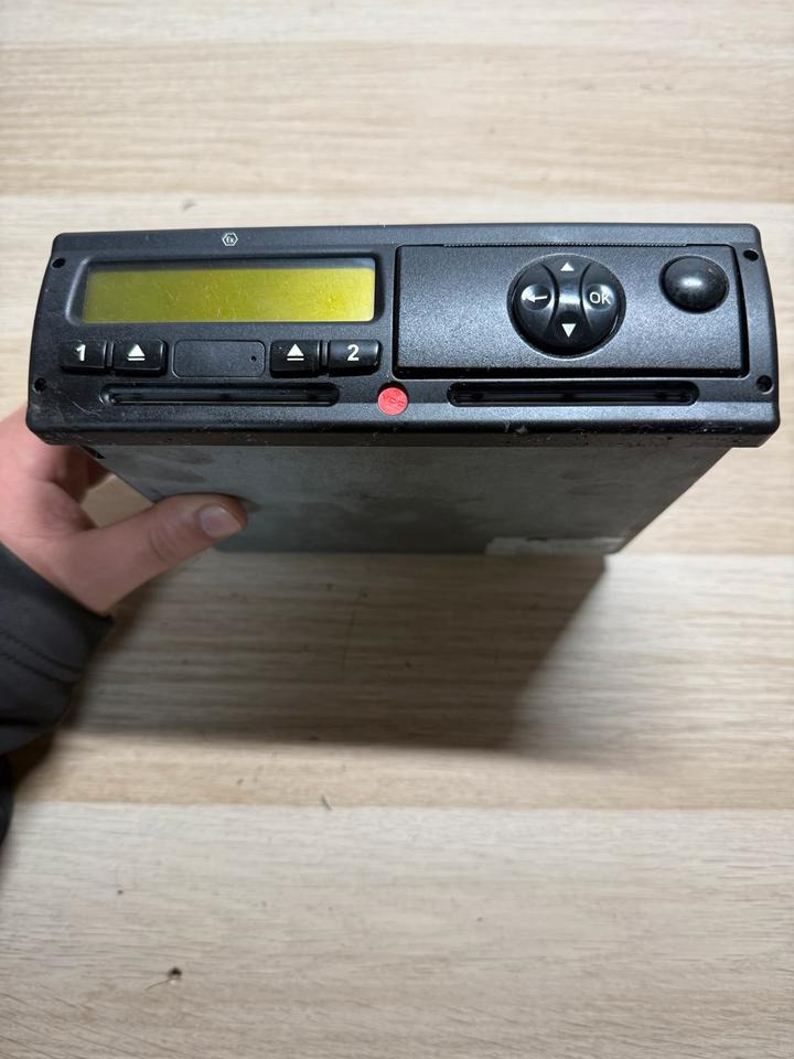 MAN Tachograph 81.27101-6570 - Tachograf: obrázek 2 MAN Tachograph 81.27101-6570 - Tachograf: obrázek 2