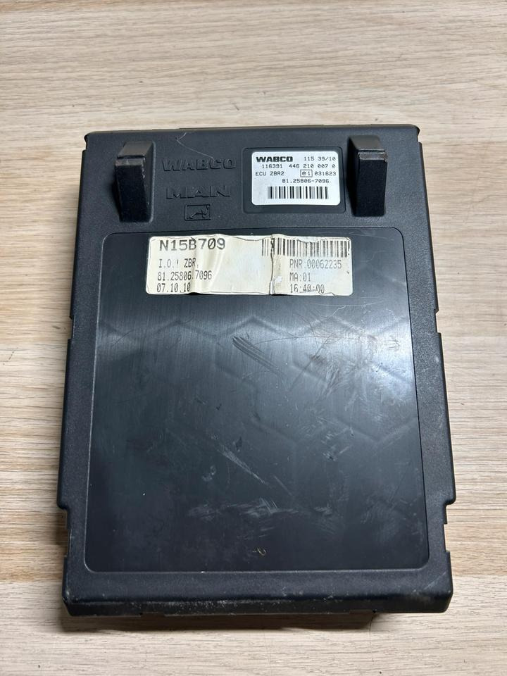 MAN WABCO Elektronik ECU ZBR 2 Steuergerät 81.25806-7096 - Řídicí blok pro Nákladní auto: obrázek 2 MAN WABCO Elektronik ECU ZBR 2 Steuergerät 81.25806-7096 - Řídicí blok pro Nákladní auto: obrázek 2