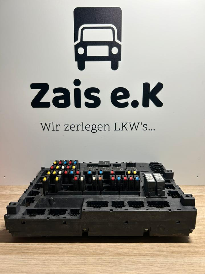 Mercedes Actros MP4 Continental Sicherungskasten A0014466158 - Pojistka pro Nákladní auto: obrázek 1 Mercedes Actros MP4 Continental Sicherungskasten A0014466158 - Pojistka pro Nákladní auto: obrázek 1