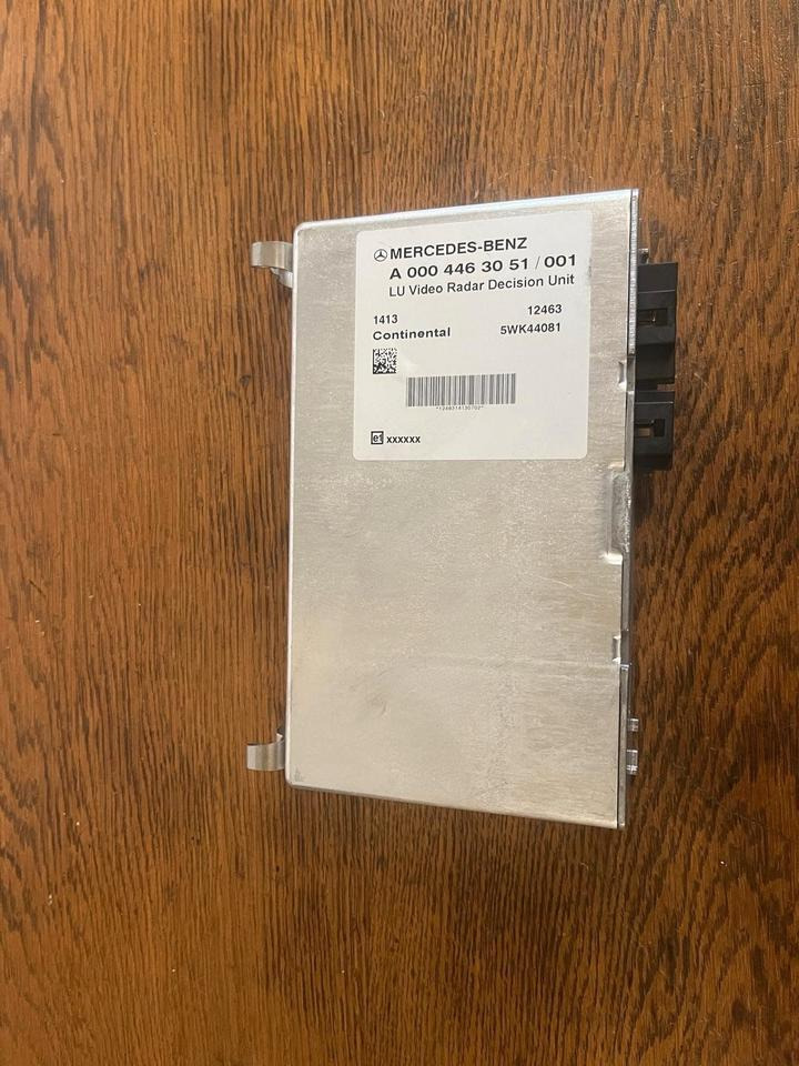 Mercedes Actros MP4 LU Video Radar Decision Unit A0004463051 - Navigační systém pro Nákladní auto: obrázek 3 Mercedes Actros MP4 LU Video Radar Decision Unit A0004463051 - Navigační systém pro Nákladní auto: obrázek 3