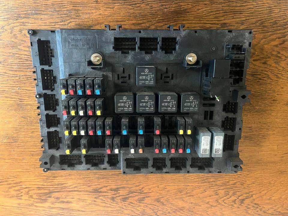 Mercedes Actros MP4 Single-SAM Sicherungskasten A0014463658 - Pojistka pro Nákladní auto: obrázek 2 Mercedes Actros MP4 Single-SAM Sicherungskasten A0014463658 - Pojistka pro Nákladní auto: obrázek 2