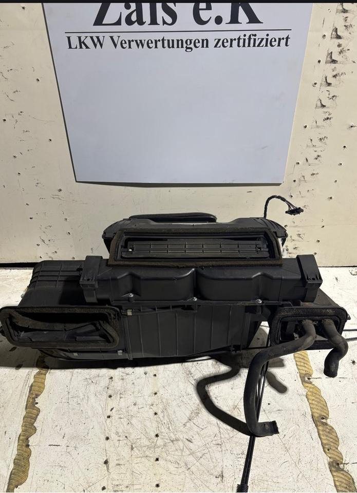 Mercedes Atego 2 Heizungskasten/Klimakasten A9408300061 - Ventilátor pro Nákladní auto: obrázek 1 Mercedes Atego 2 Heizungskasten/Klimakasten A9408300061 - Ventilátor pro Nákladní auto: obrázek 1