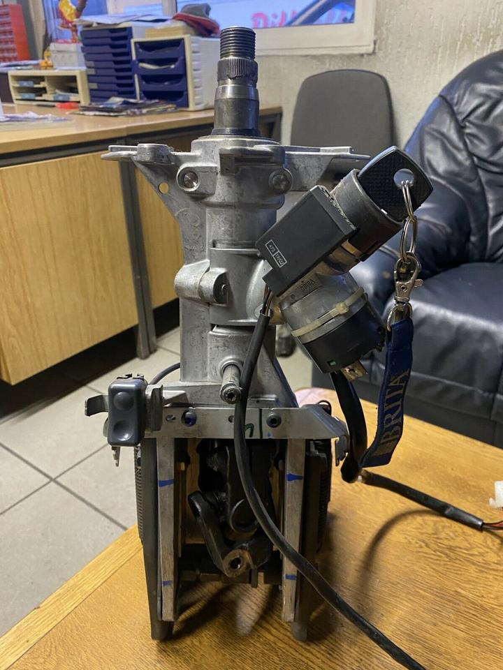 Mercedes Atego Lenksäule Lenkung mit Zündschloss & Schlüssel - Sloupek řízení pro Nákladní auto: obrázek 5 Mercedes Atego Lenksäule Lenkung mit Zündschloss & Schlüssel - Sloupek řízení pro Nákladní auto: obrázek 5