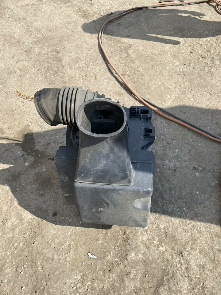 Mercedes Atego Luftfilterkasten Luftfilter Gehäuse A 973 528 06 0 - Vzdušný filtr pro Nákladní auto: obrázek 5 Mercedes Atego Luftfilterkasten Luftfilter Gehäuse A 973 528 06 0 - Vzdušný filtr pro Nákladní auto: obrázek 5