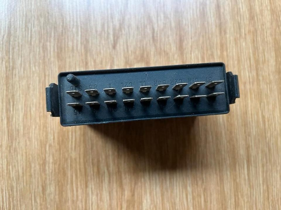 Mercedes Benz Blinkerrelais Blinkgeber 0035445232 - Relé pro Nákladní auto: obrázek 3 Mercedes Benz Blinkerrelais Blinkgeber 0035445232 - Relé pro Nákladní auto: obrázek 3