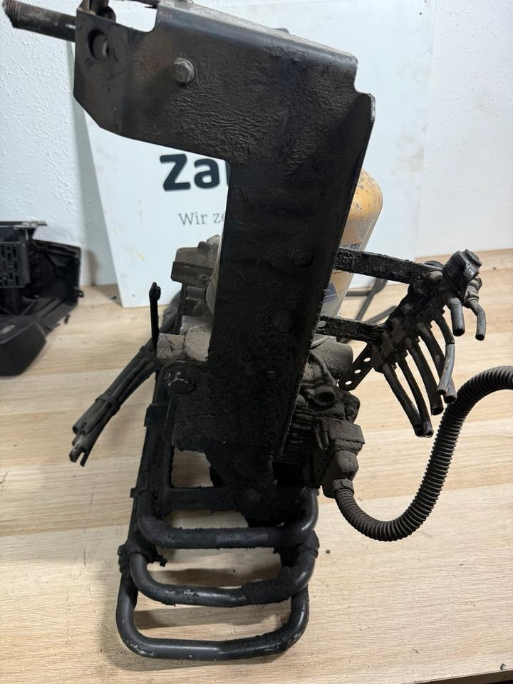 Mercedes KNORR-BREMSE Lufttrockner A0014460464 K078213 - Brzdové příslušenství pro Nákladní auto: obrázek 4 Mercedes KNORR-BREMSE Lufttrockner A0014460464 K078213 - Brzdové příslušenství pro Nákladní auto: obrázek 4