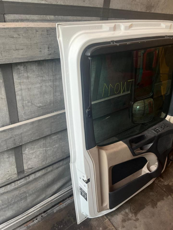 Náhradní díly Actros MP4 Fahrertür, Tür weiß, Spiegel Innenverkleidung TN011: obrázek 7