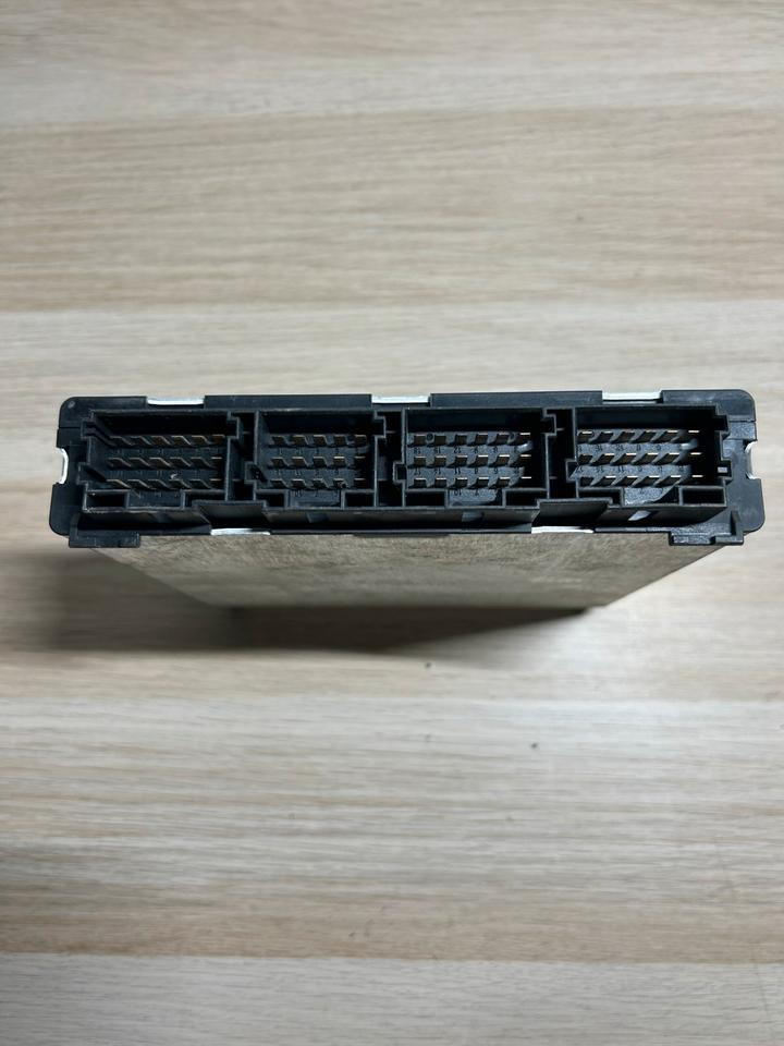 Mercedes Atego Elektronik FR VDO Steuergerät A0004465702 - Náhradní díly: obrázek 3 Mercedes Atego Elektronik FR VDO Steuergerät A0004465702 - Náhradní díly: obrázek 3