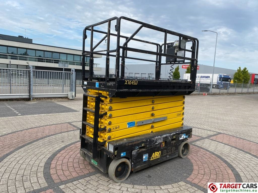 Airo X16EW Electric X16 EW Scissor Work Lift 1590cm - Nůžková plošina: obrázek 3 Airo X16EW Electric X16 EW Scissor Work Lift 1590cm - Nůžková plošina: obrázek 3