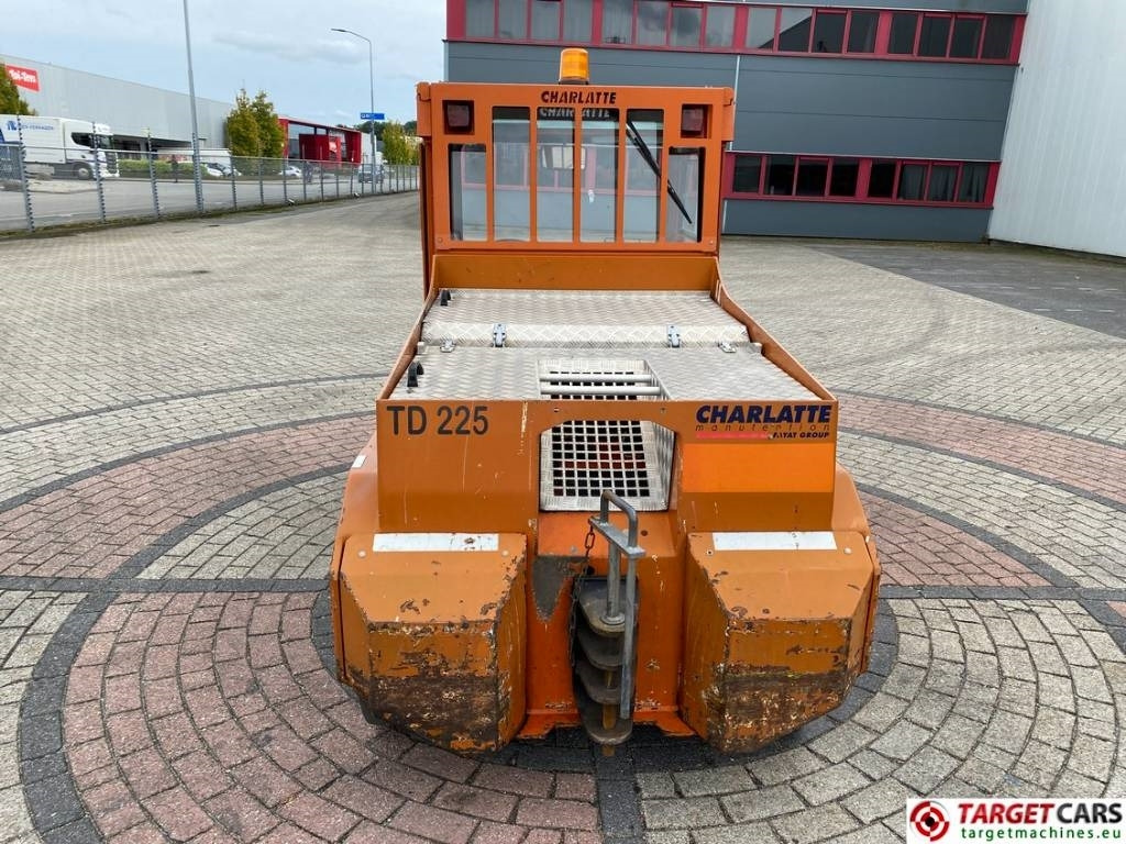 Charlatte TD225 Diesel Tow Truck Tractor 18T capacity - Elektrický tahač: obrázek 5 Charlatte TD225 Diesel Tow Truck Tractor 18T capacity - Elektrický tahač: obrázek 5