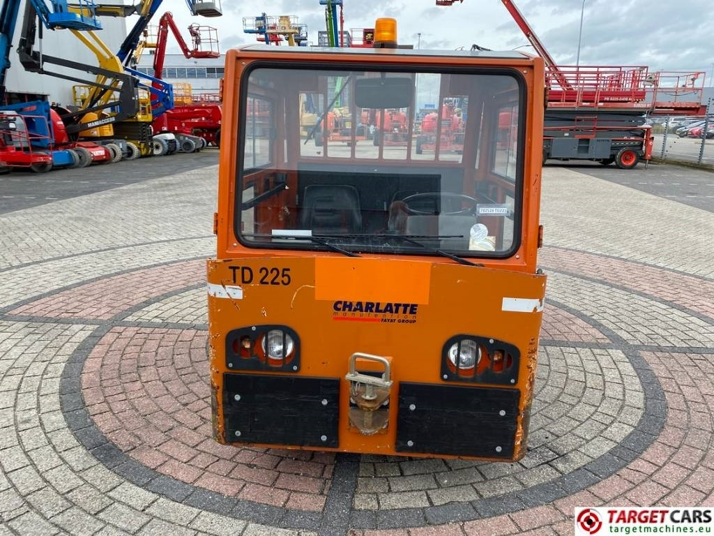 Charlatte TD225 Diesel Tow Truck Tractor 18T capacity - Elektrický tahač: obrázek 2 Charlatte TD225 Diesel Tow Truck Tractor 18T capacity - Elektrický tahač: obrázek 2