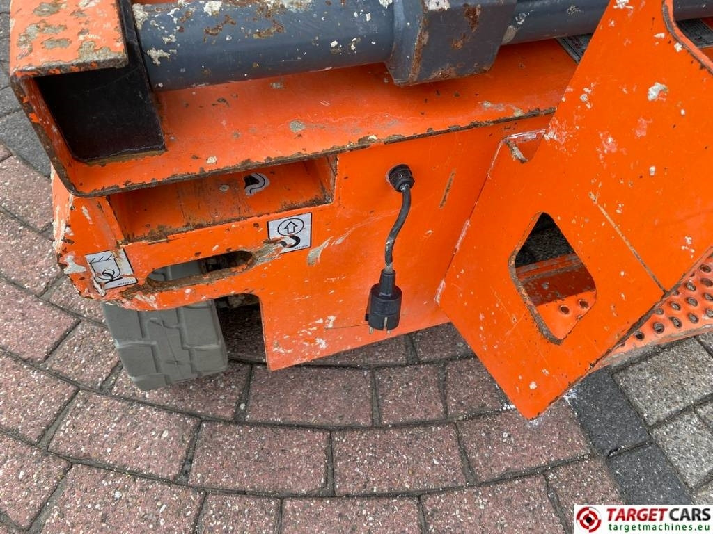 Nůžková plošina Dingli JCPT1612DC Electric Scissor Work Lift 1570cm: obrázek 34