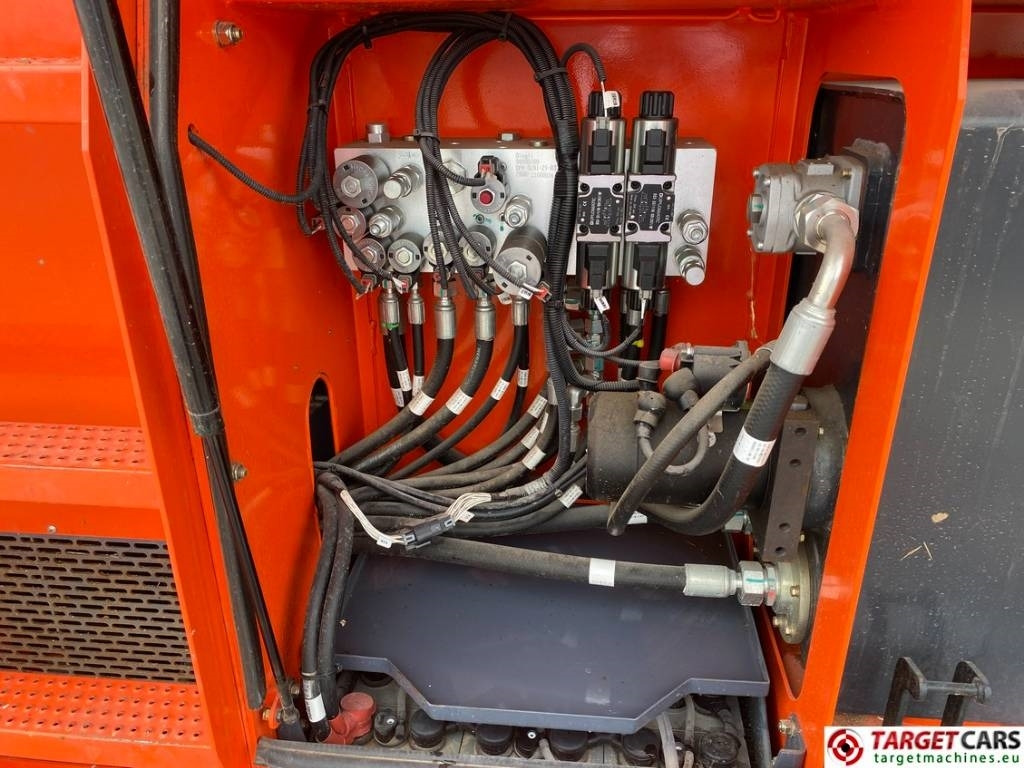 Nůžková plošina Dingli JCPT1823DC Electric 4x4 Scissor Work Lift 1800cm: obrázek 31
