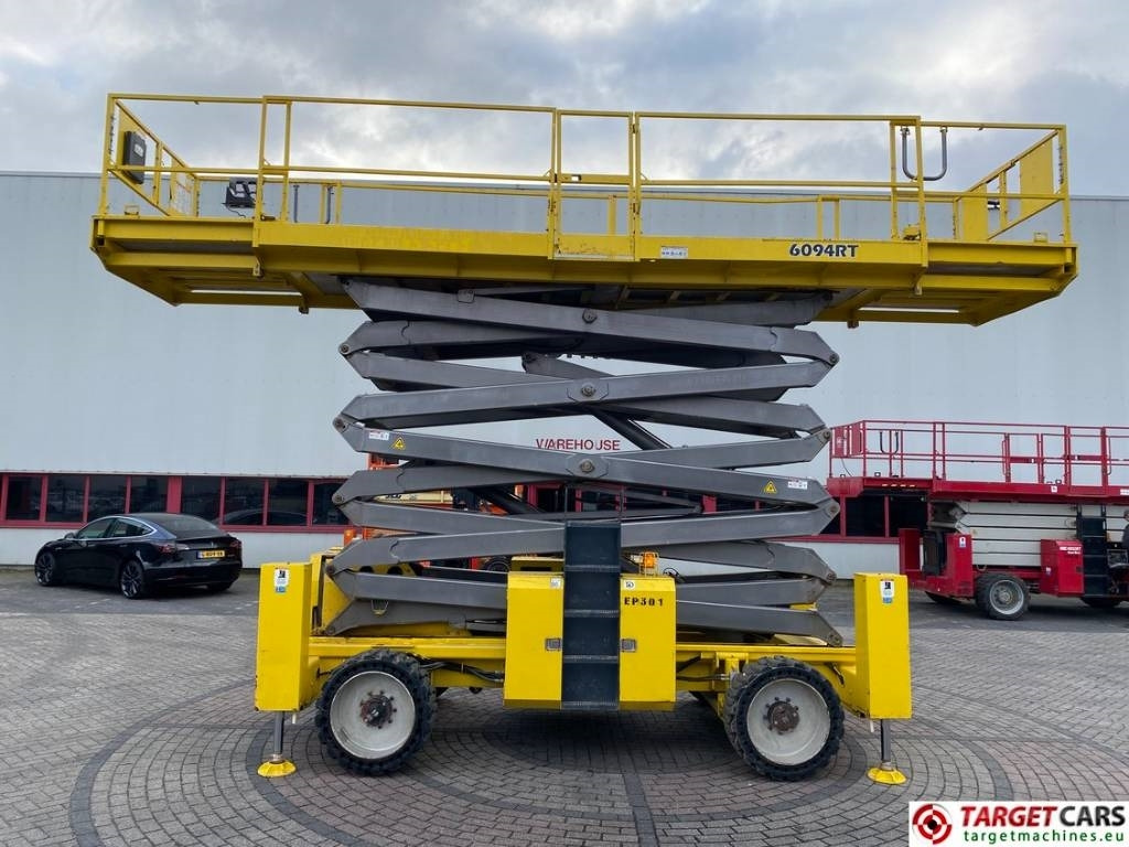 GMG 6094RT Diesel 4x4 Scissor Work Lift 2020cm - Nůžková plošina: obrázek 5 GMG 6094RT Diesel 4x4 Scissor Work Lift 2020cm - Nůžková plošina: obrázek 5