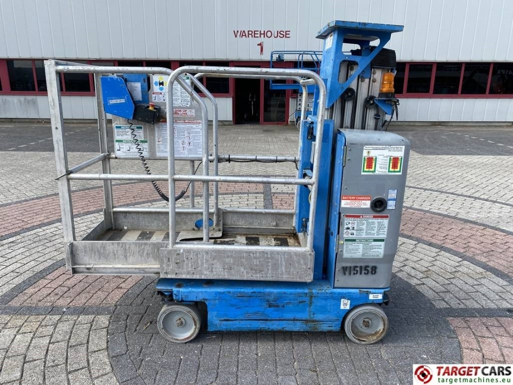 Genie GR-15 Runabout Electric Vertical Mast Lift 652cm - Vertikální sloupový výtah: obrázek 5 Genie GR-15 Runabout Electric Vertical Mast Lift 652cm - Vertikální sloupový výtah: obrázek 5