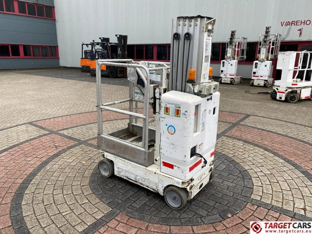 Genie GR-20 RunAbout Electric Vertical Mast Lift 802cm - Vertikální sloupový výtah: obrázek 4 Genie GR-20 RunAbout Electric Vertical Mast Lift 802cm - Vertikální sloupový výtah: obrázek 4