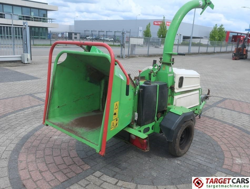 Greenmech Wood Chipper Diesel (engine issue) - Štěpkovač: obrázek 3 Greenmech Wood Chipper Diesel (engine issue) - Štěpkovač: obrázek 3