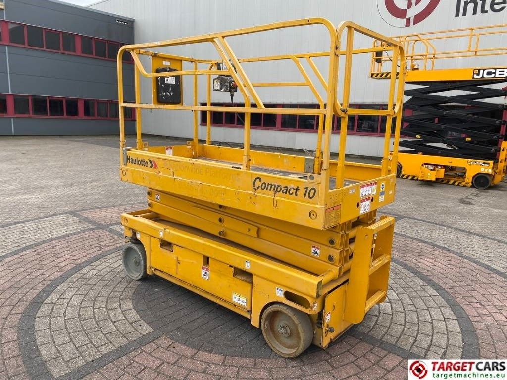 Haulotte Compact 10 Electric Scissor Work Lift 1015cm - Nůžková plošina: obrázek 4 Haulotte Compact 10 Electric Scissor Work Lift 1015cm - Nůžková plošina: obrázek 4