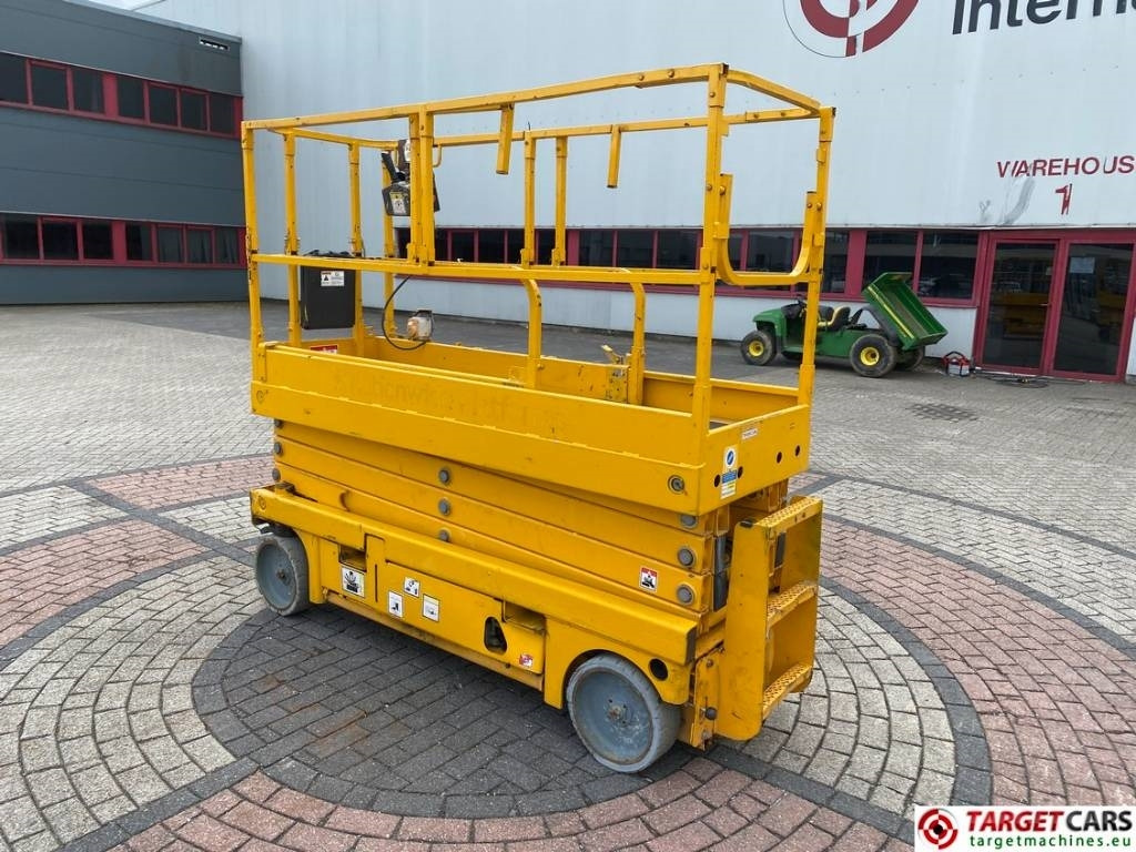 Haulotte Compact 10N Electric Scissor Work Lift 1000cm - Nůžková plošina: obrázek 4 Haulotte Compact 10N Electric Scissor Work Lift 1000cm - Nůžková plošina: obrázek 4